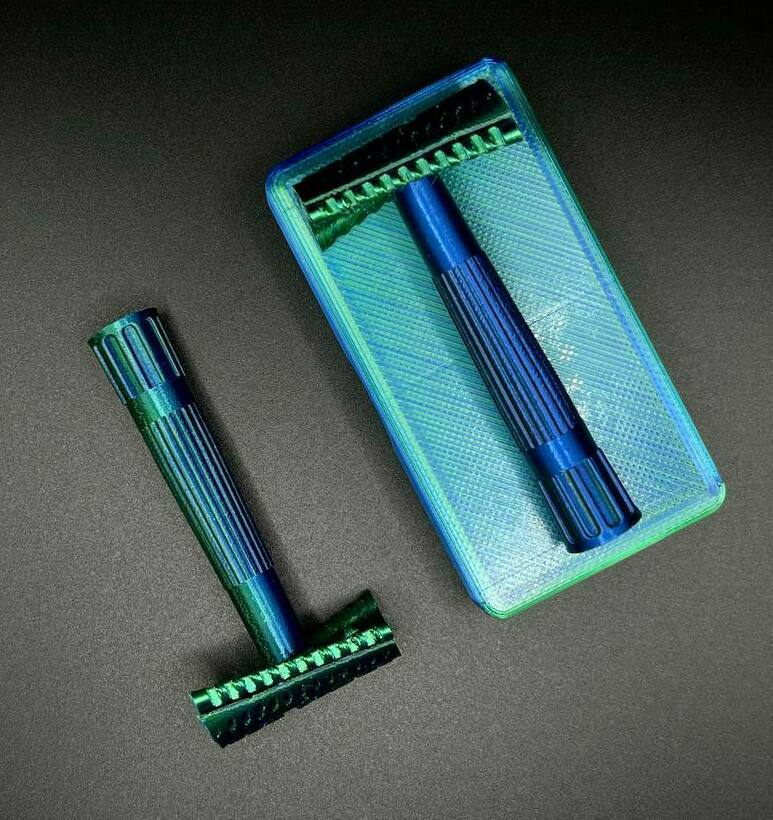 Прибор для бритья с косым резоп по технологии 3D Прибор для бритья с косым резом VAXON, зеленый green, крем палмолив